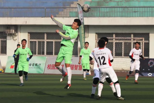 蓉城争霸战：主场平局即可夺冠，英博需全力争胜